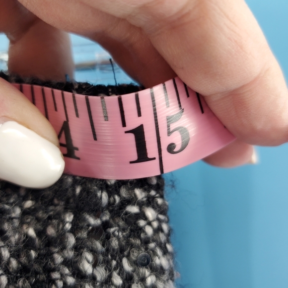 Armani Collezioni tweed with sparkle pencil skirt - Picture 12 of 16